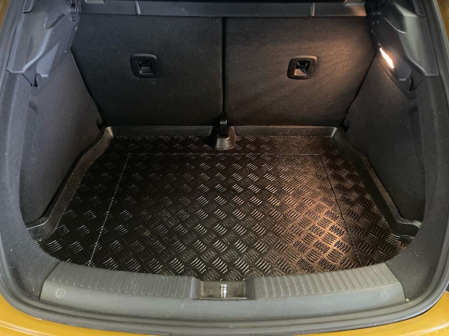 Used Volkswagen Beetle 2016 for sale - 76618529: Photo 17