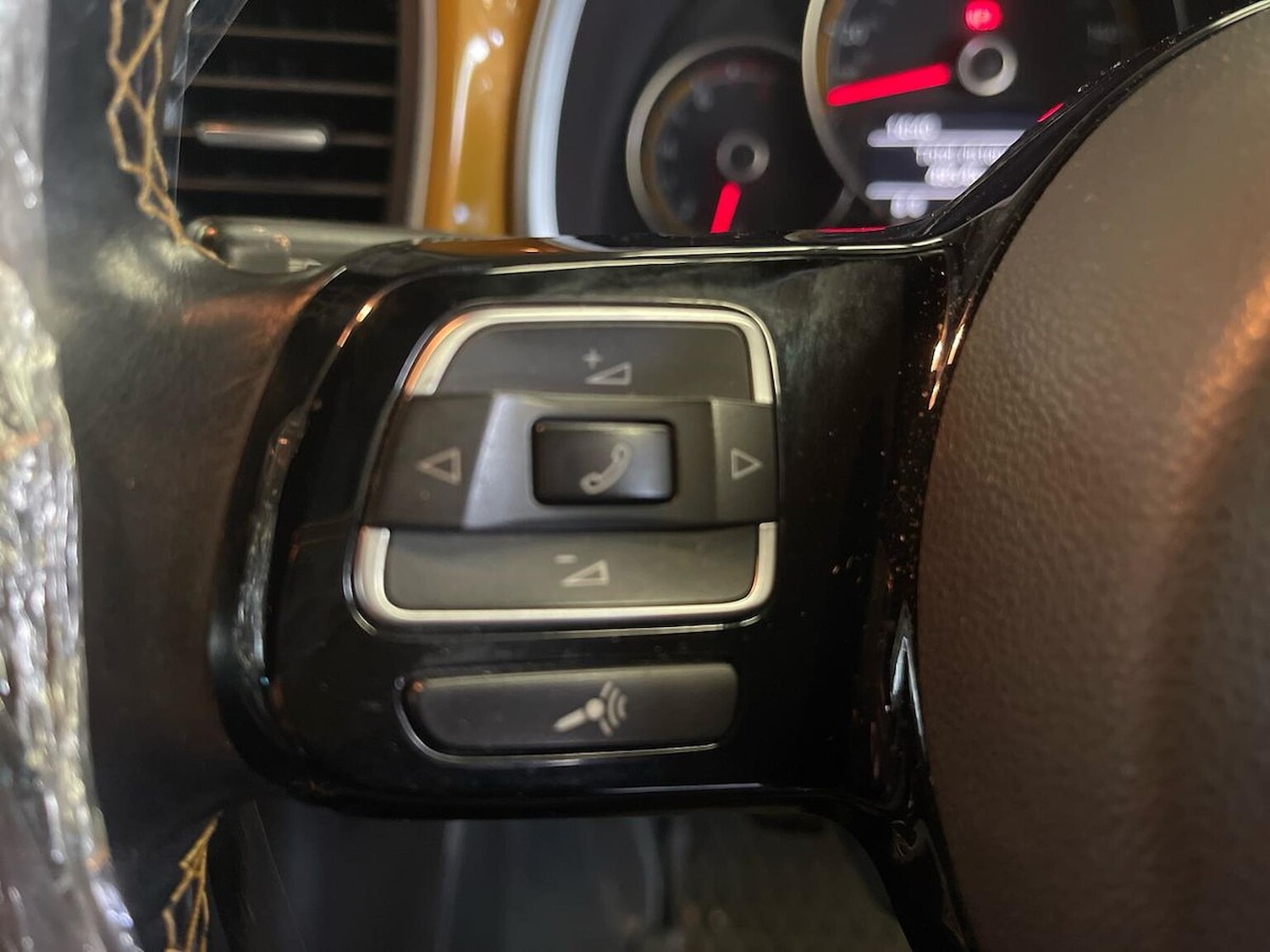 Used Volkswagen Beetle 2016 for sale - 76618529: Photo 25