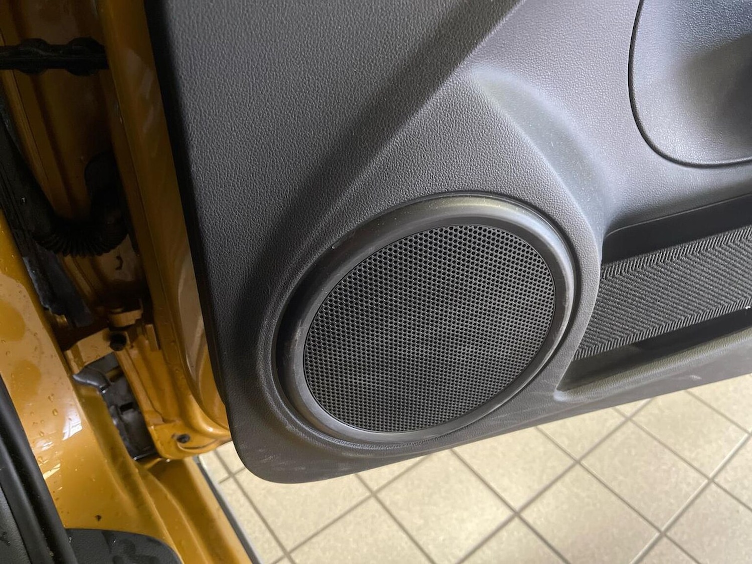 Used Volkswagen Beetle 2016 for sale - 76618529: Photo 30