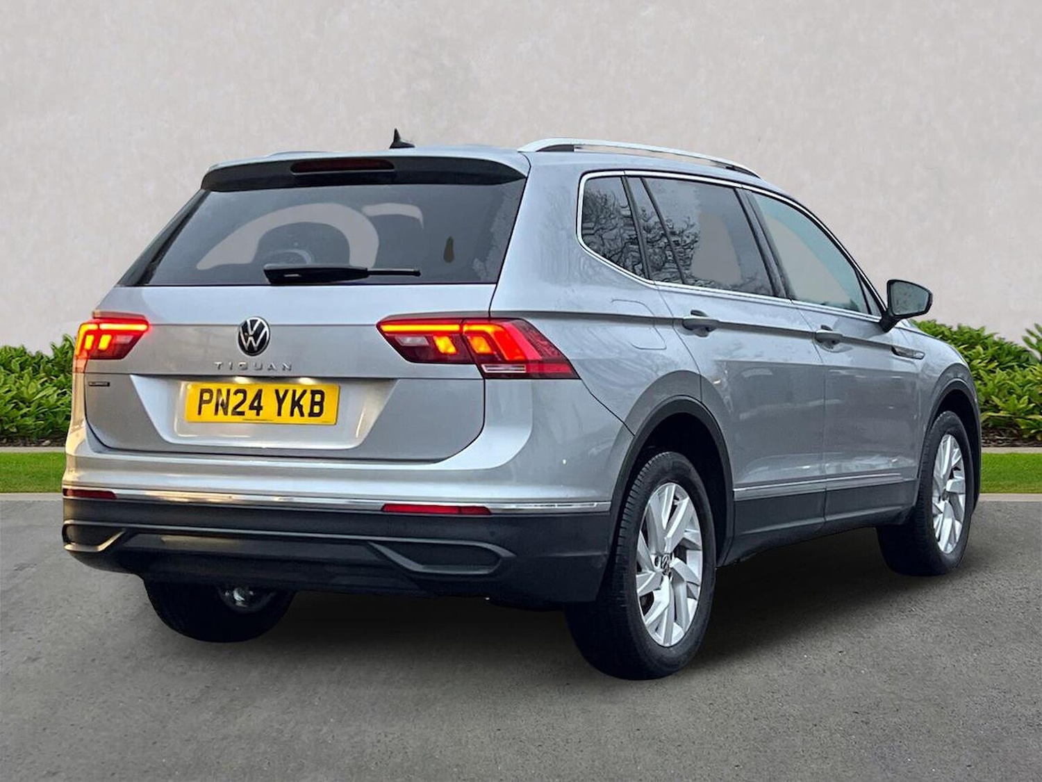 Used Volkswagen Tiguan Allspace 2024 for sale - 76963552: Photo 18