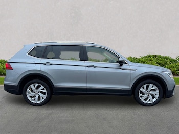 Used Volkswagen Tiguan Allspace 2024 for sale - 76963552: Photo