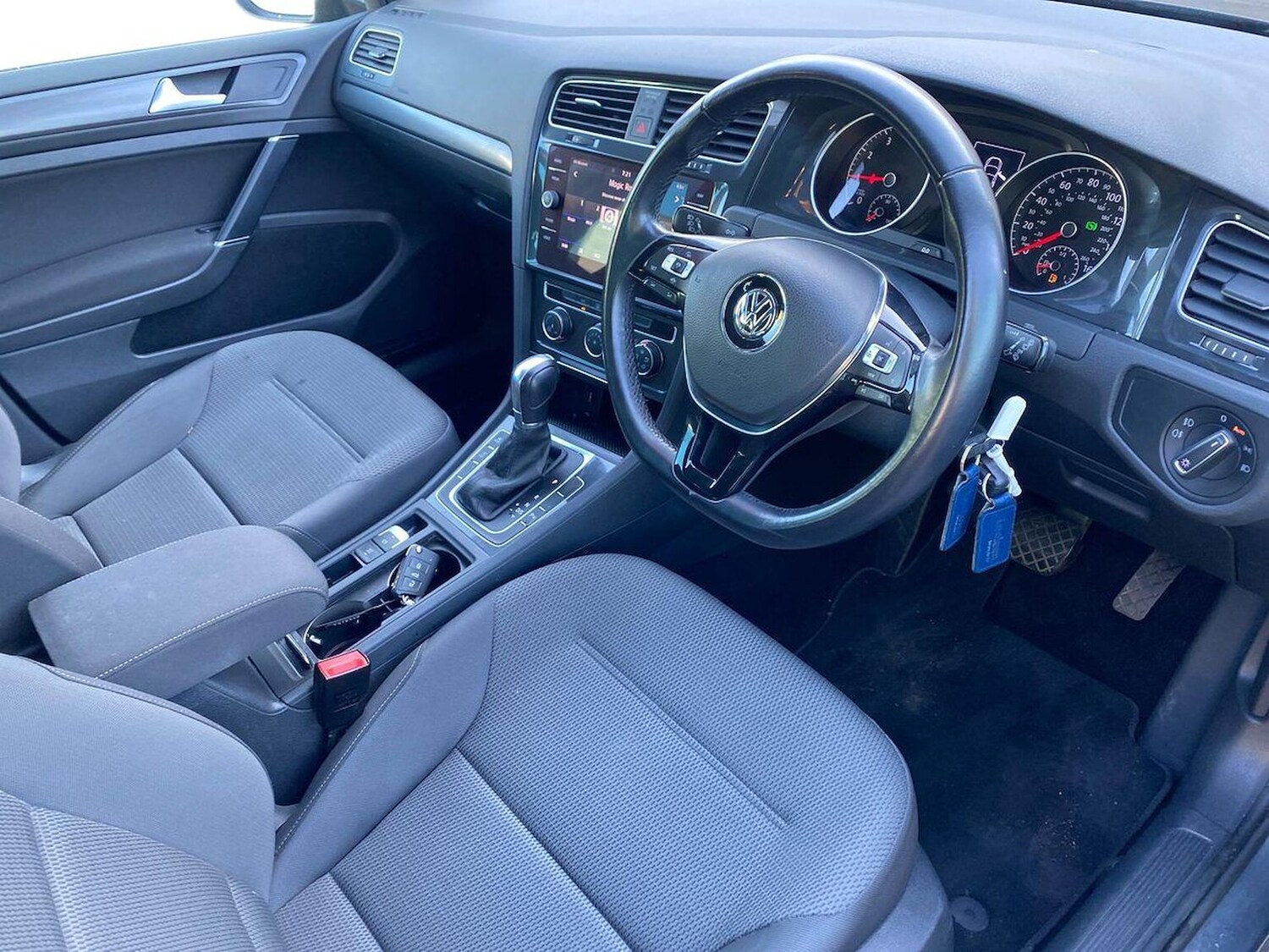 Used Volkswagen Golf 2019 for sale - 78223259: Photo 15