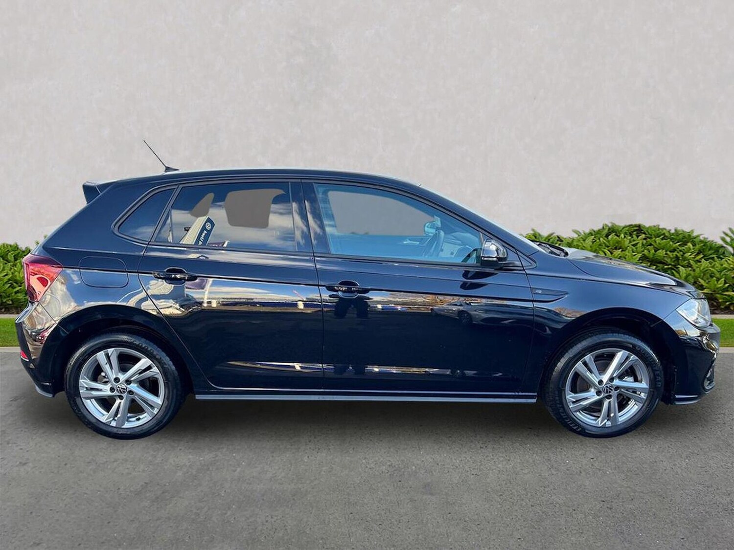 Used Volkswagen Polo 2024 for sale - 76347005: Photo 3