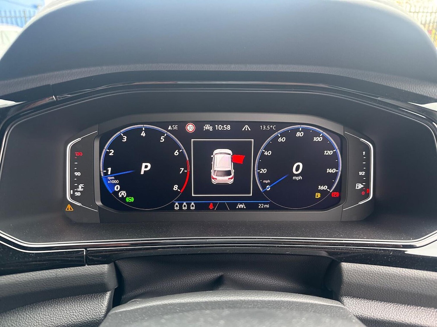 Used Volkswagen T-Roc 2025 for sale - 76599100: Photo 10