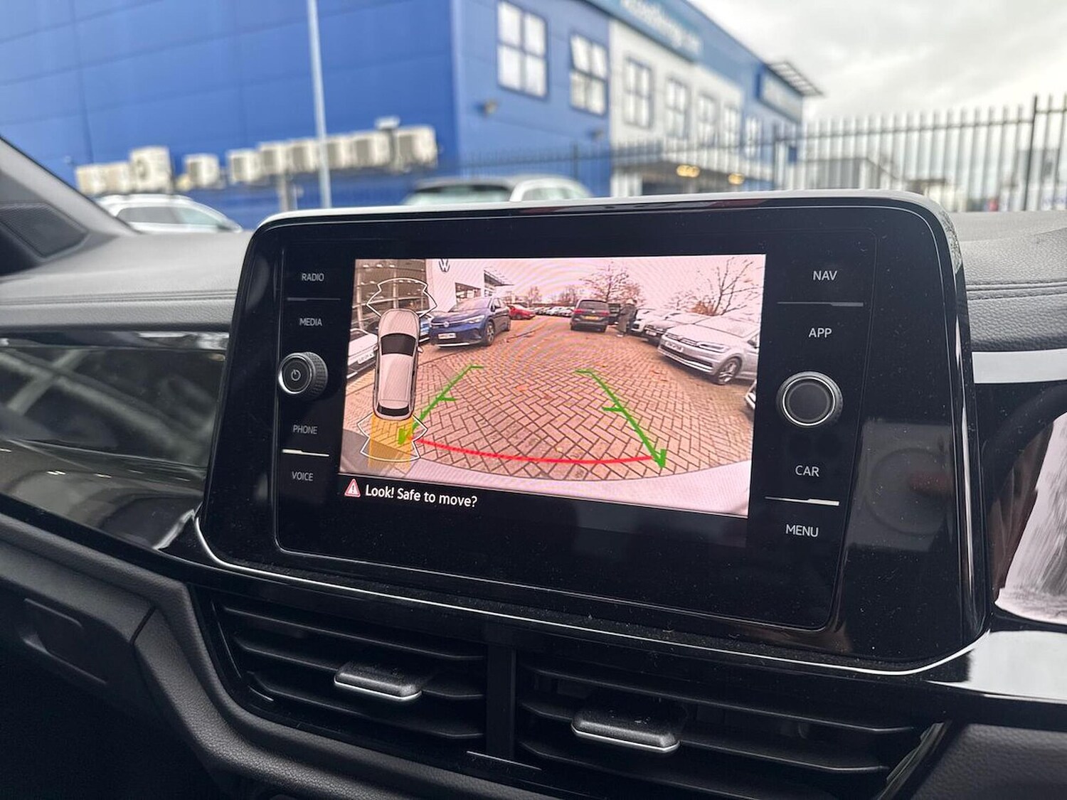 Used Volkswagen T-Roc 2025 for sale - 76599100: Photo 21