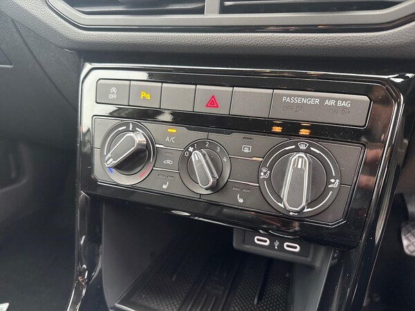 Used Volkswagen T-Cross 2025 for sale - 76263263: Photo 12