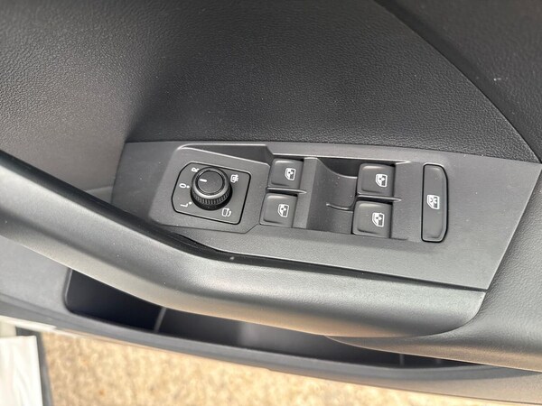 Used Volkswagen T-Cross 2025 for sale - 76263263: Photo 21