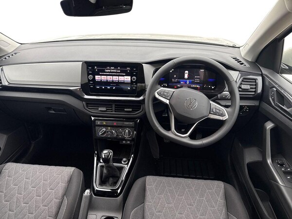 Used Volkswagen T-Cross 2025 for sale - 76263263: Photo 8