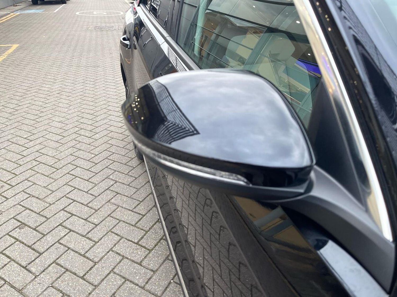 Used Volkswagen T-Roc 2025 for sale - 76490601: Photo 36