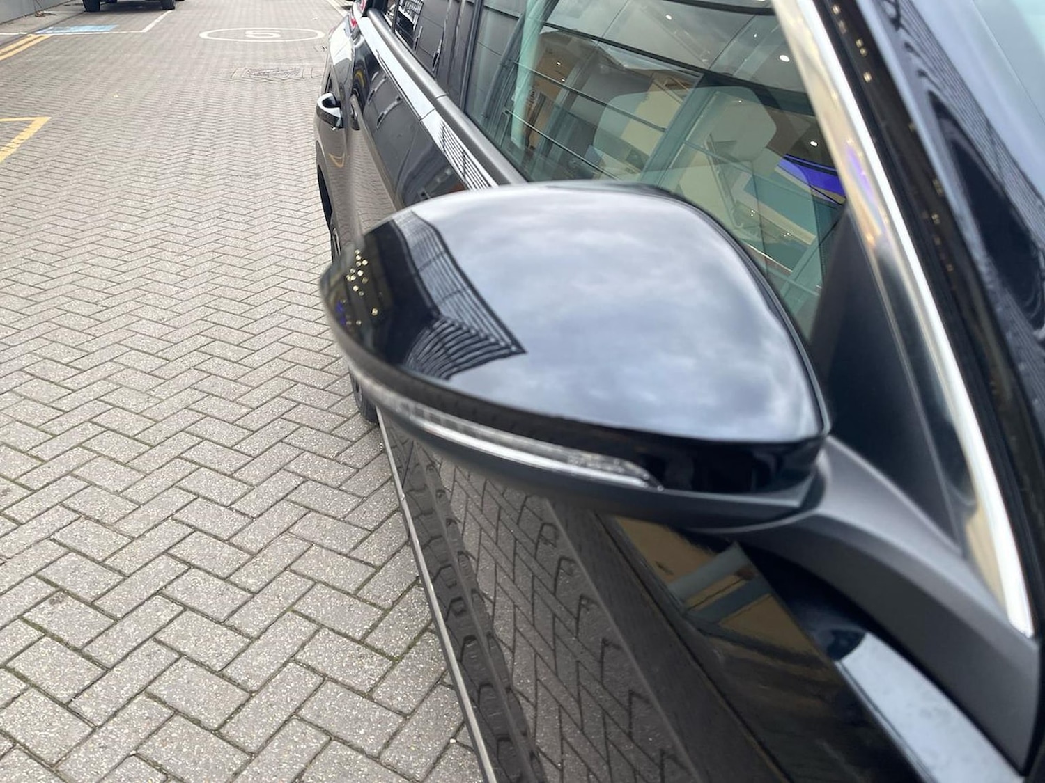 Used Volkswagen T-Roc 2025 for sale - 76490601: Photo 38