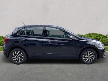 Used Volkswagen Polo 2024 for sale - 75958397: Photo