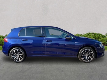 Used Volkswagen Golf 2023 for sale - 79115272: Photo