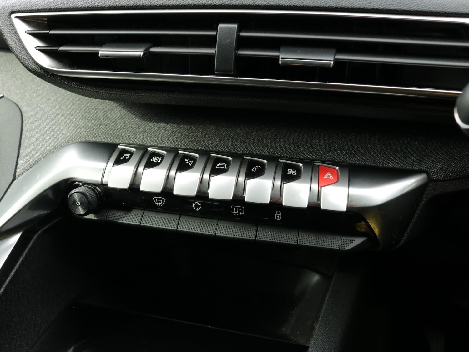 Used Peugeot 3008 2019 for sale - 78020177: Photo 23