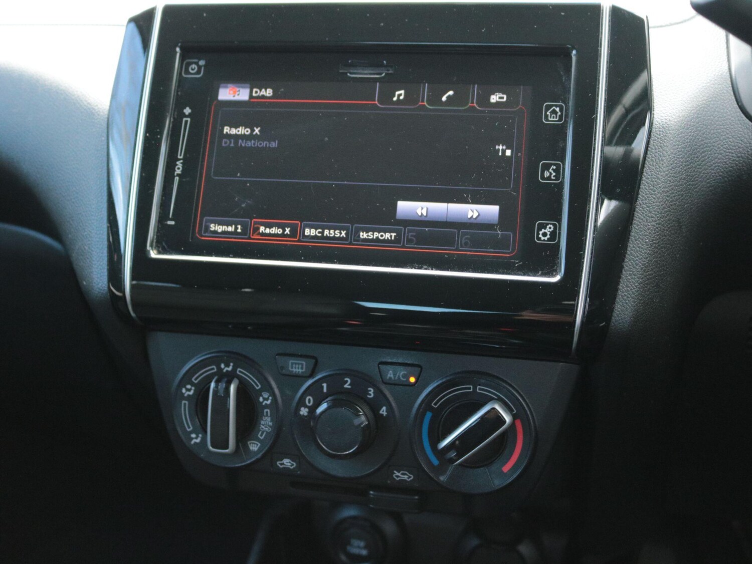 Used Suzuki Swift 2017 for sale - 78100719: Photo 20