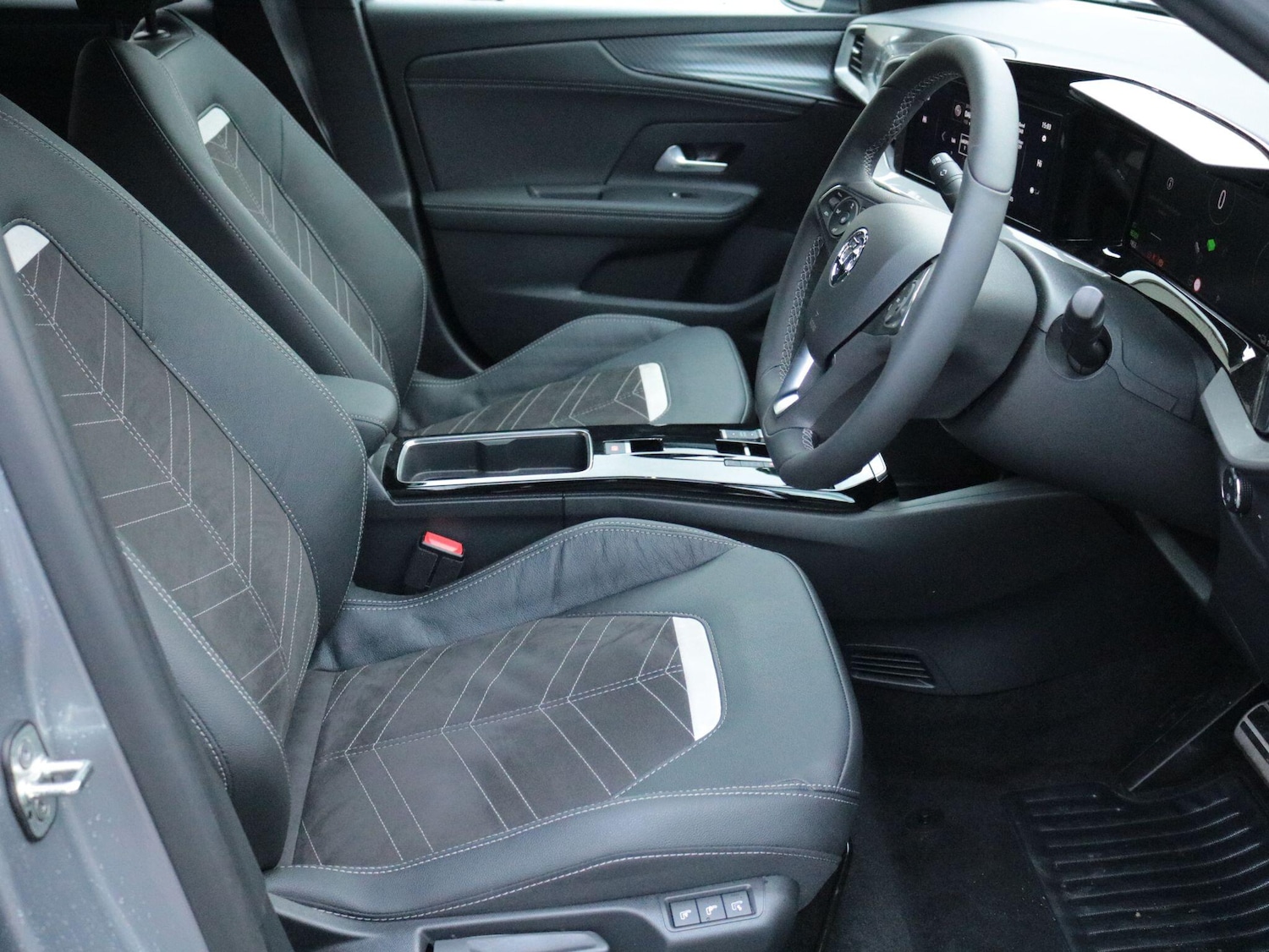 Used Vauxhall Mokka 2025 for sale - 77387553: Photo 12