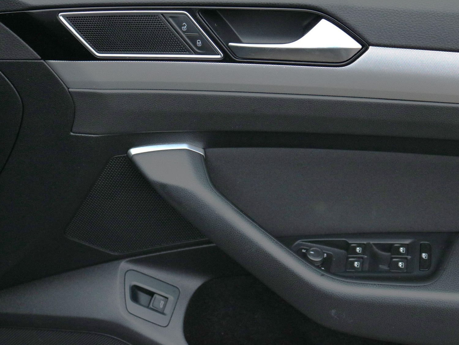 Used Volkswagen Passat 2015 for sale - 77723298: Photo 28