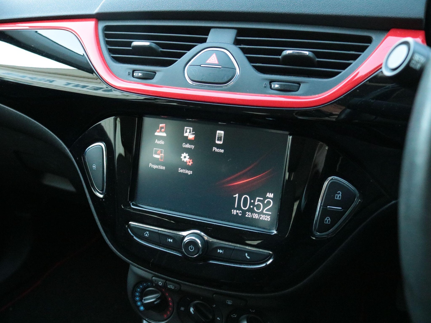 Used Vauxhall Corsa 2017 for sale - 76059381: Photo 18