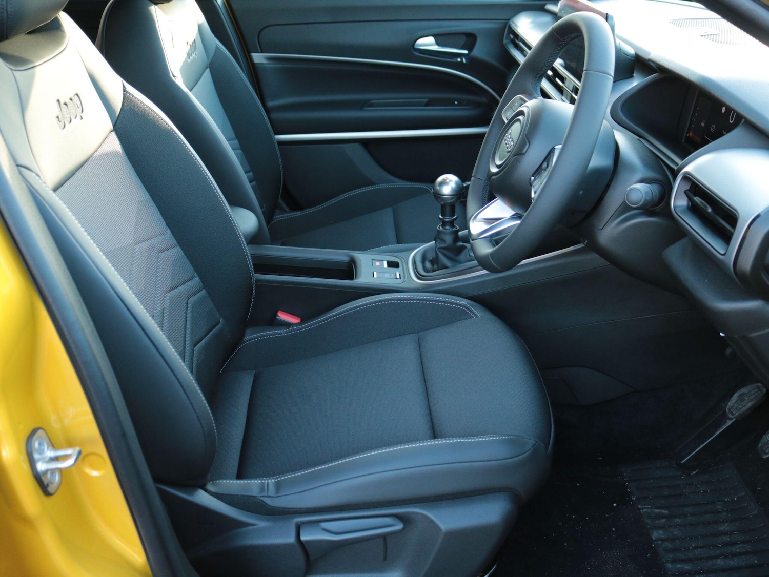 Used Jeep Avenger 2025 for sale - 76975617: Photo 13