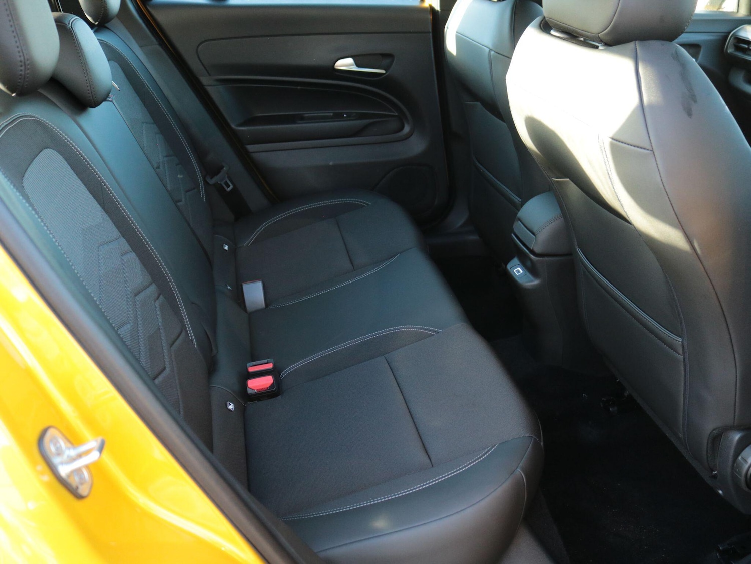 Used Jeep Avenger 2025 for sale - 76975732: Photo 24