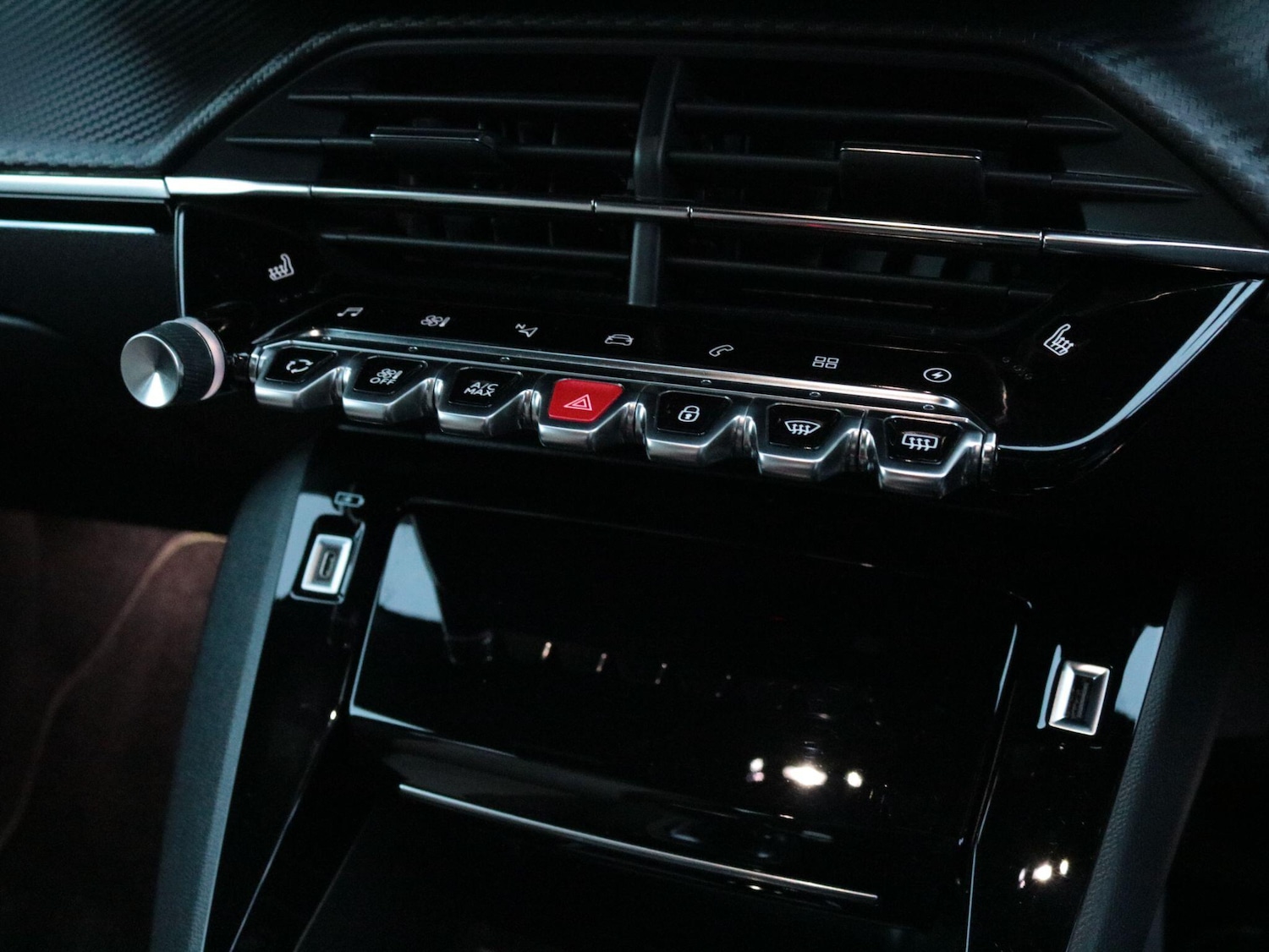 Used Peugeot 208 2020 for sale - 76899296: Photo 18