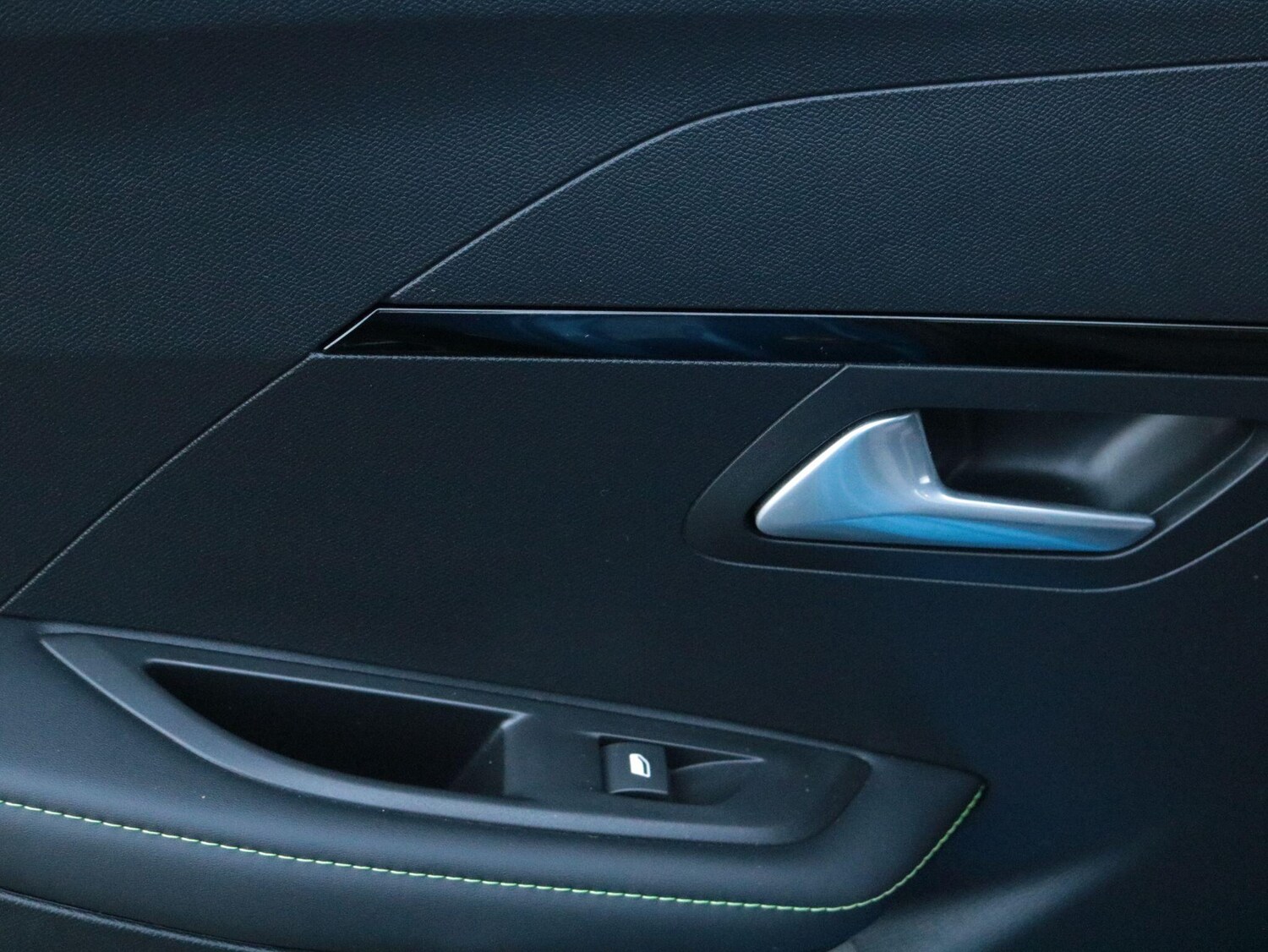 Used Peugeot 208 2020 for sale - 76899296: Photo 23