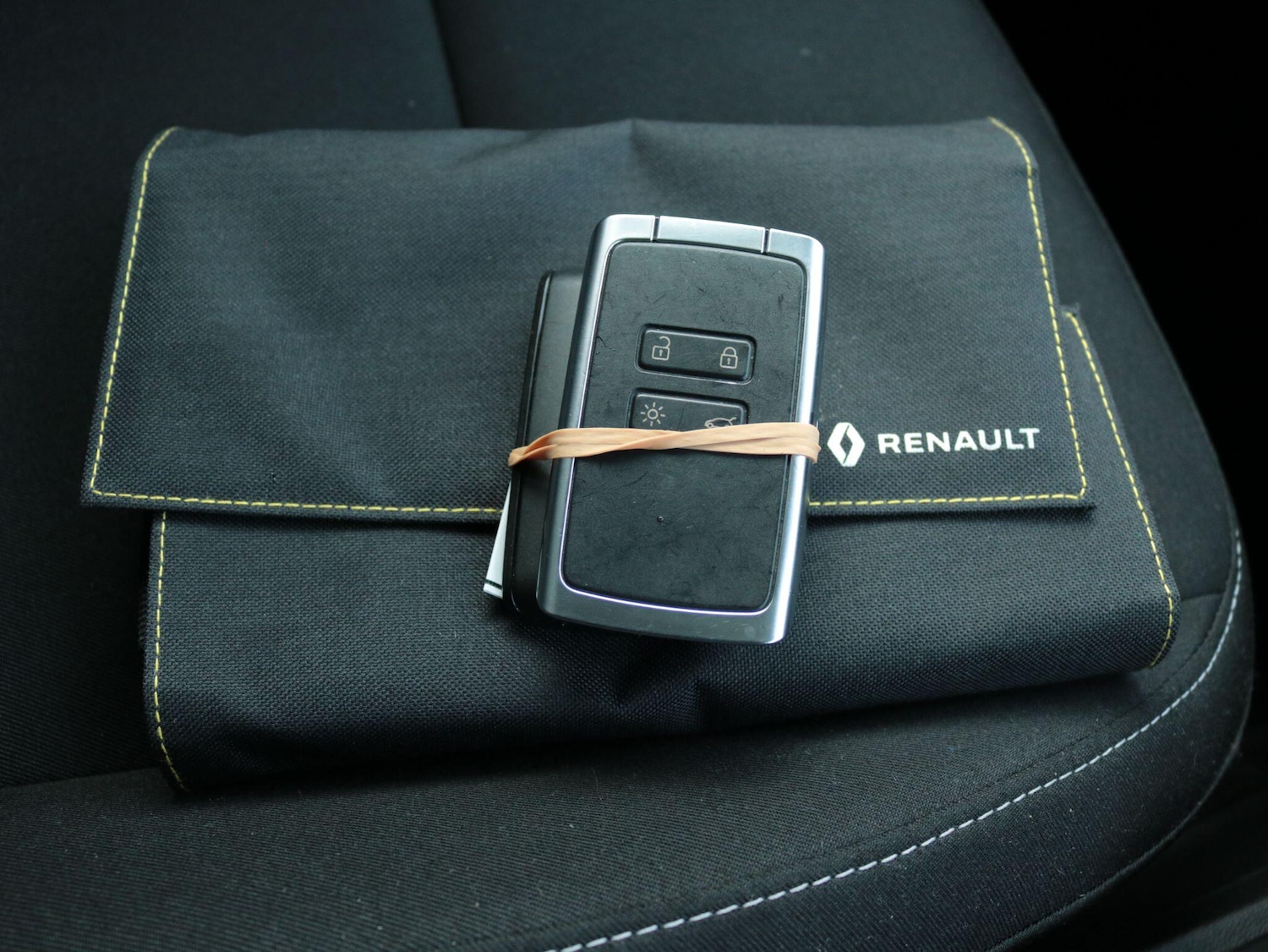 Used Renault Captur 2020 for sale - 76975931: Photo 25