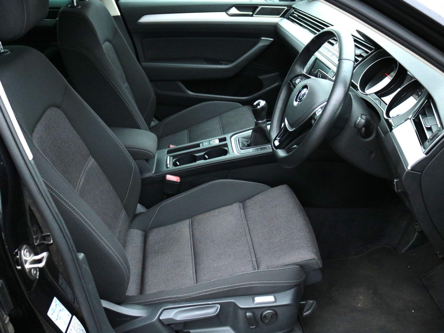 Used Volkswagen Passat 2015 for sale - 77425635: Photo 13