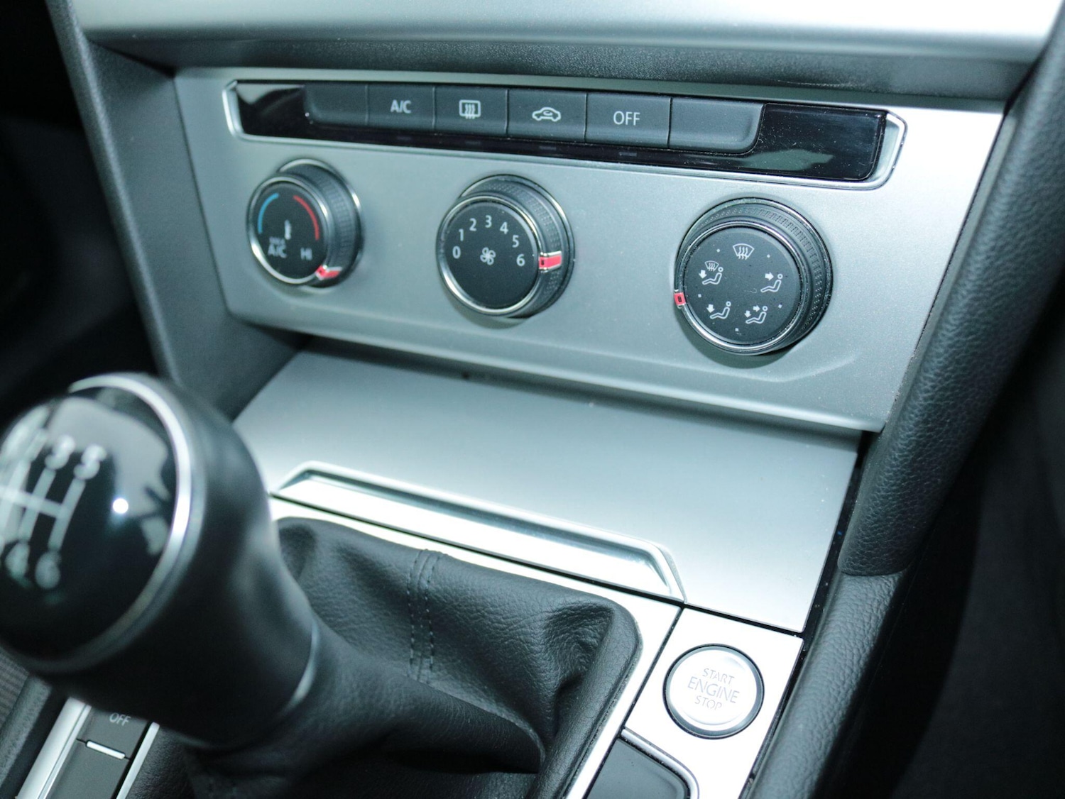 Used Volkswagen Passat 2015 for sale - 77425635: Photo 22