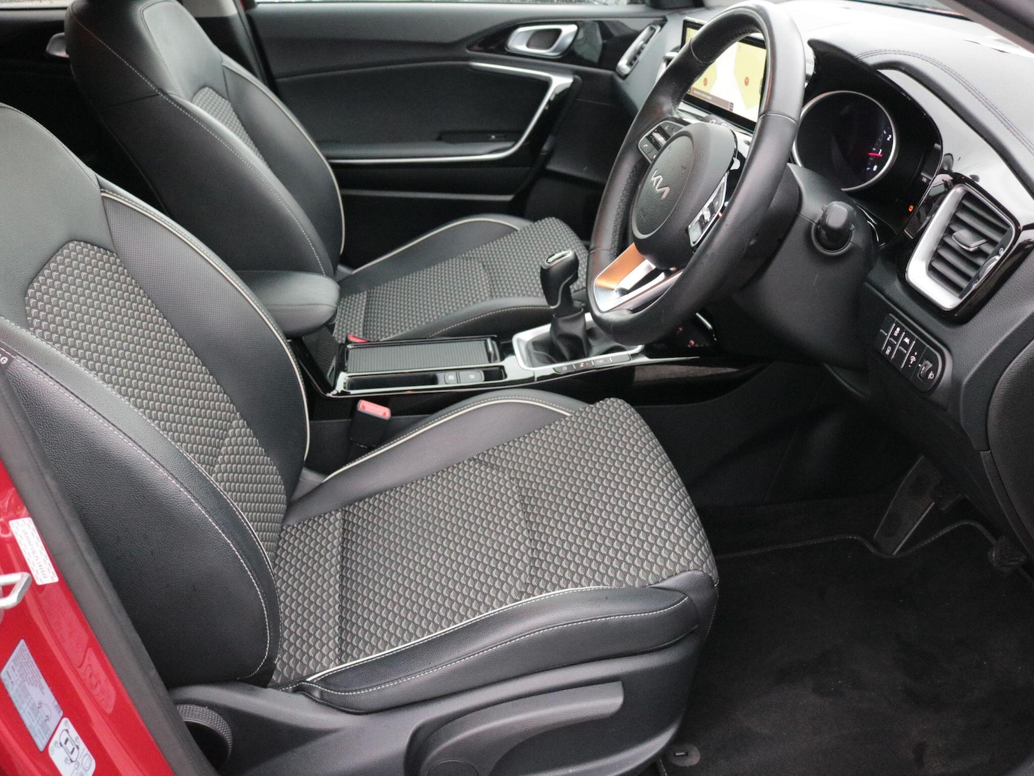 Used Kia XCeed 2023 for sale - 76898250: Photo 13