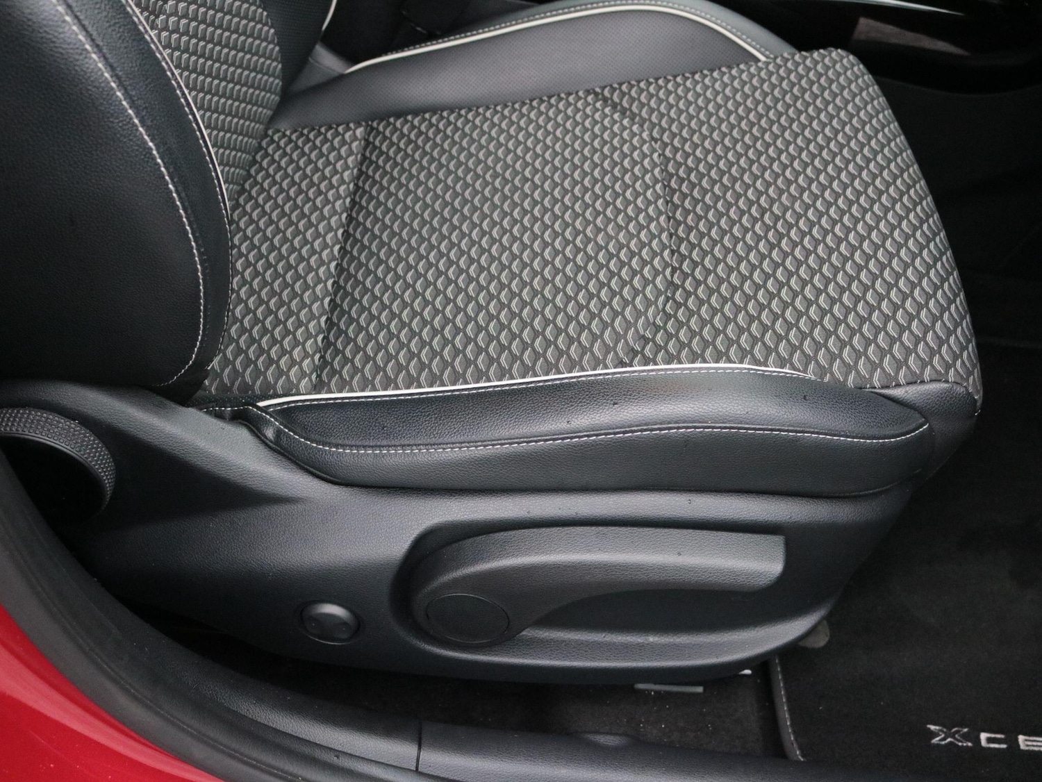 Used Kia XCeed 2023 for sale - 76898250: Photo 28