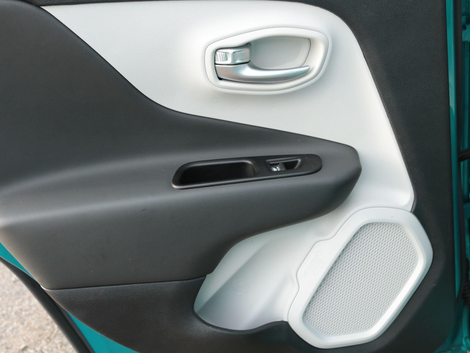 Used Jeep Renegade 2019 for sale - 76975422: Photo 28