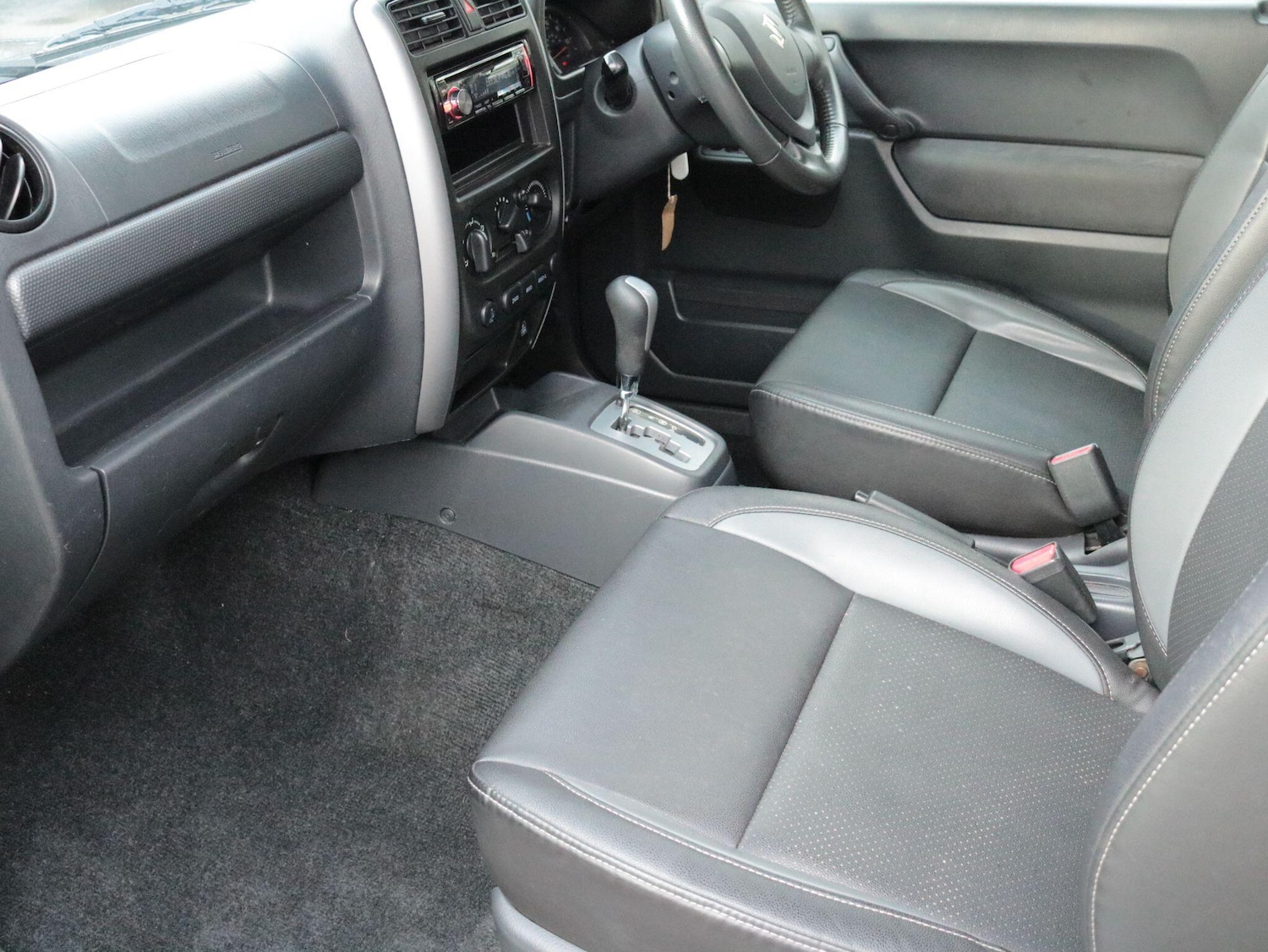 Used Suzuki Jimny 2017 for sale - 77386791: Photo 17