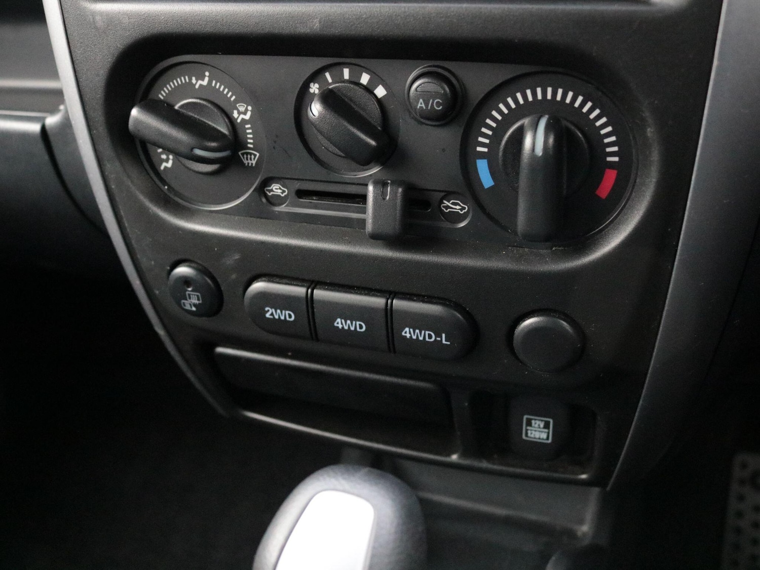 Used Suzuki Jimny 2017 for sale - 76295344: Photo 17