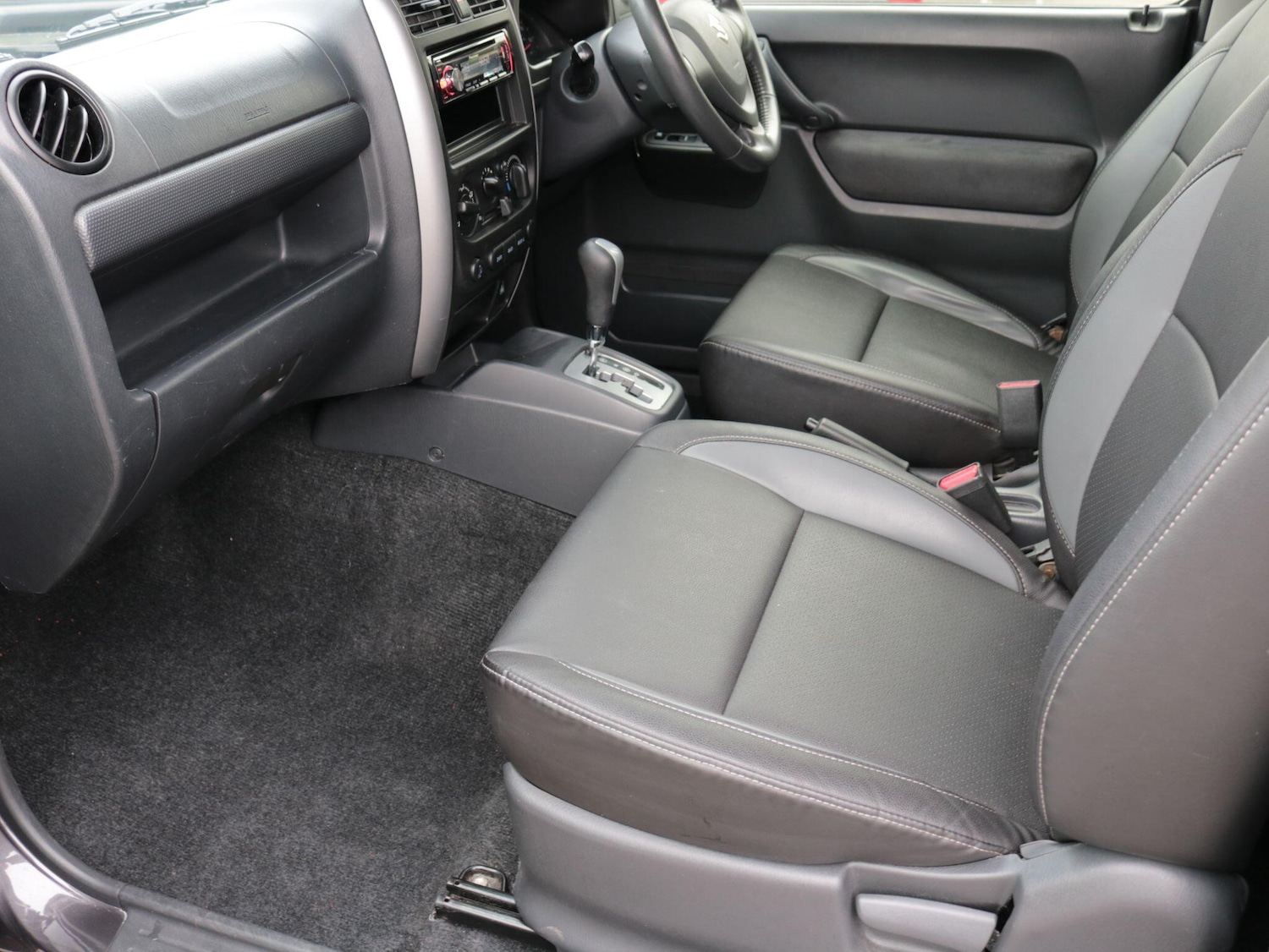 Used Suzuki Jimny 2017 for sale - 76295344: Photo 19