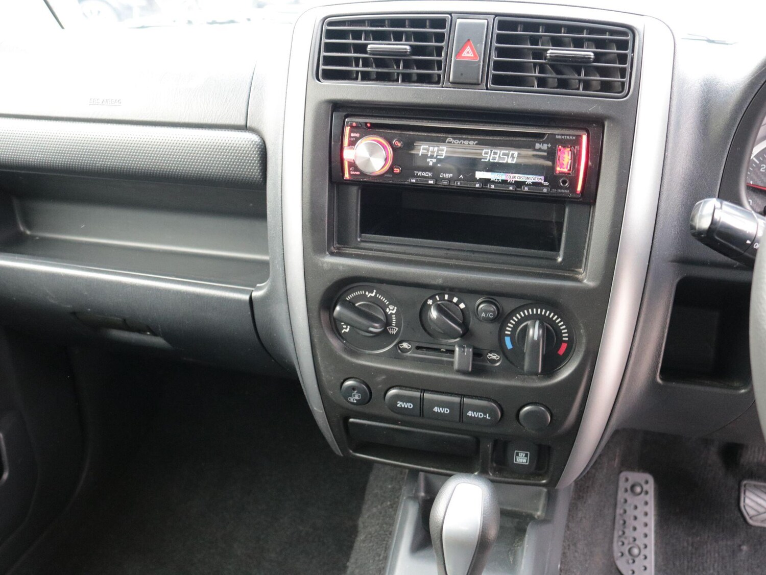 Used Suzuki Jimny 2017 for sale - 76295344: Photo 22