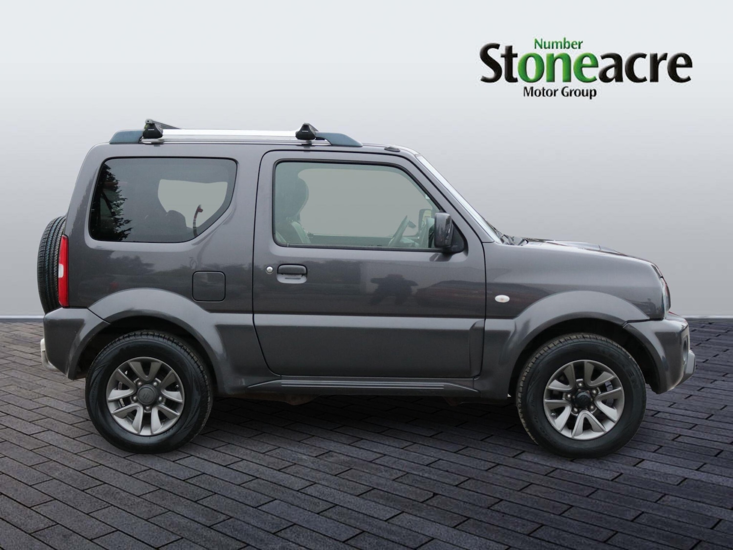 Used Suzuki Jimny 2017 for sale - 76295344: Photo 4
