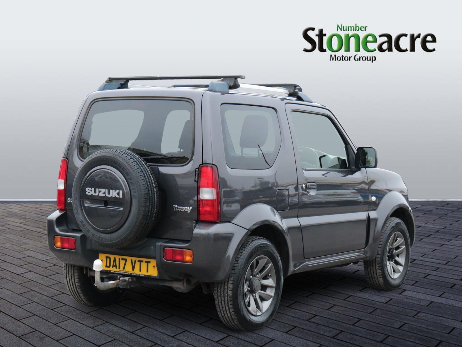 Used Suzuki Jimny 2017 for sale - 76295344: Photo 5