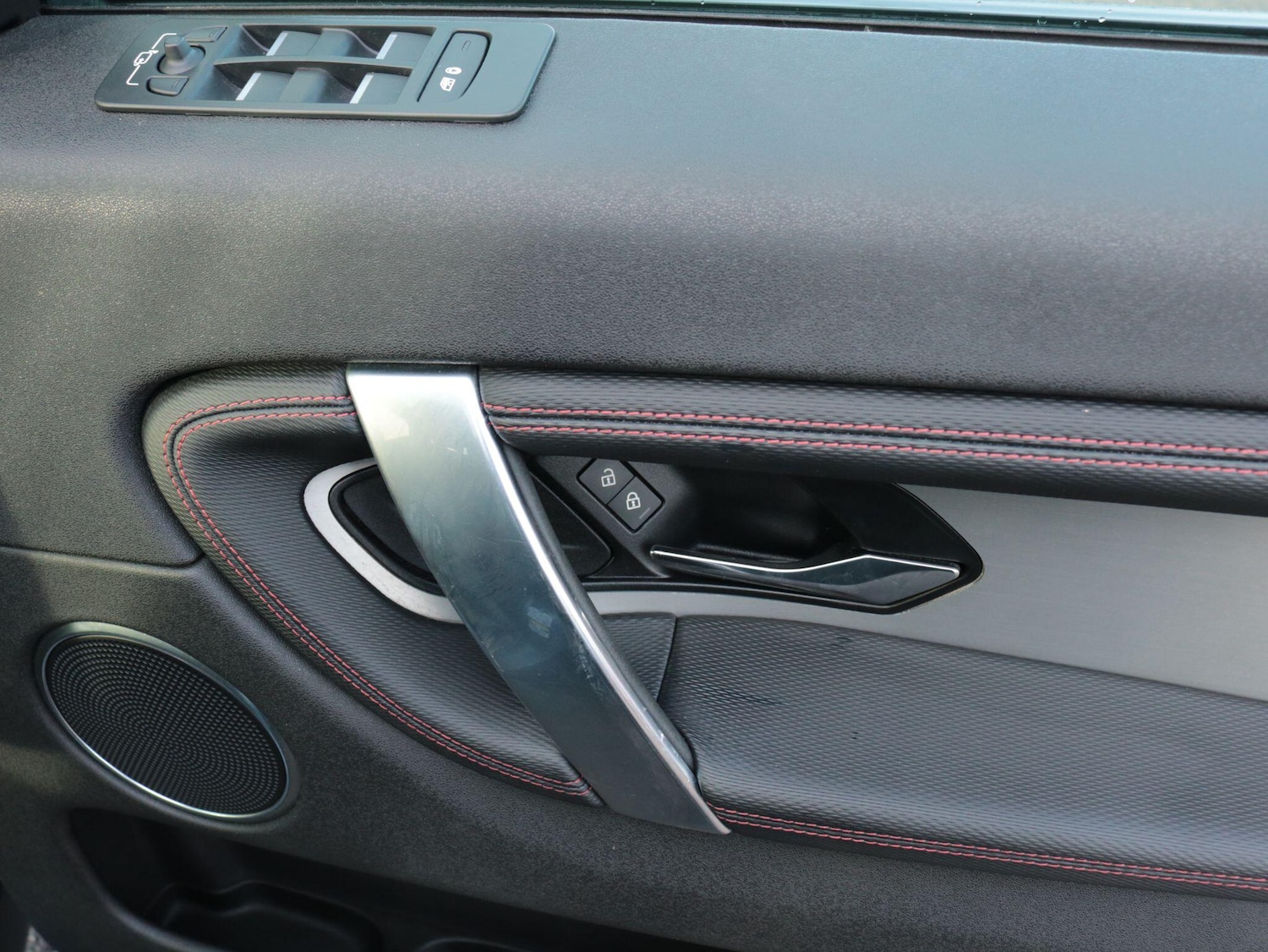 Used Land Rover Discovery Sport 2021 for sale - 76976443: Photo 30