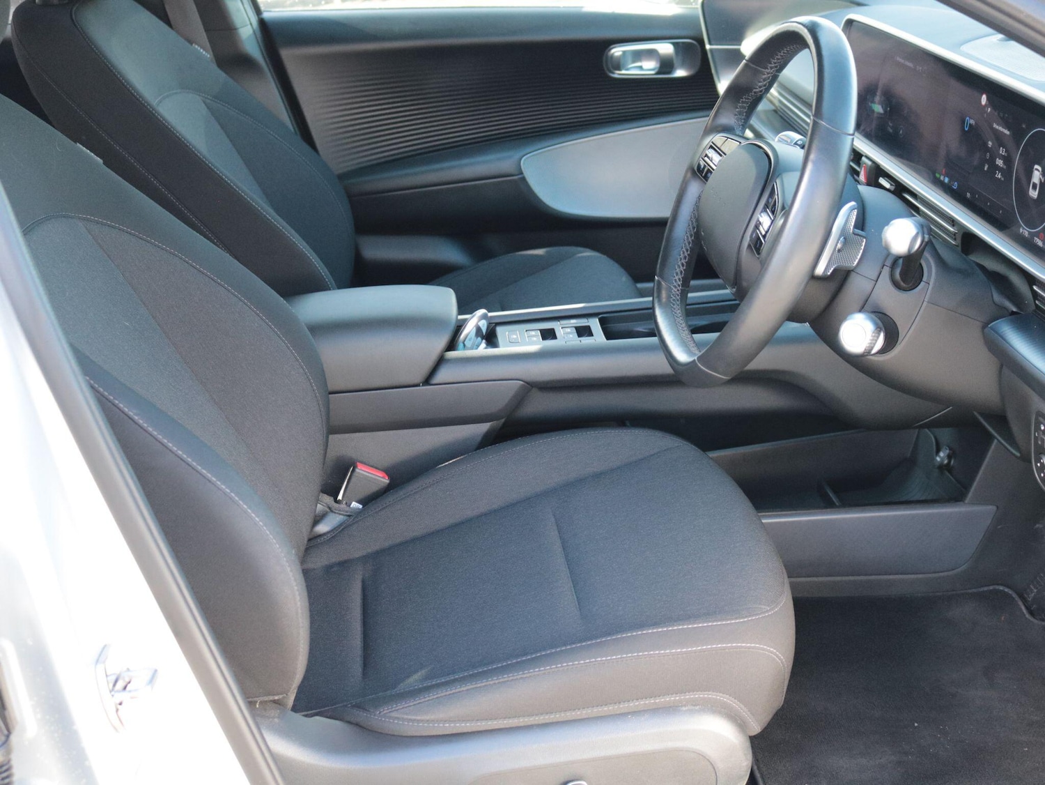 Used Hyundai IONIQ 6 2024 for sale - 77854067: Photo 14