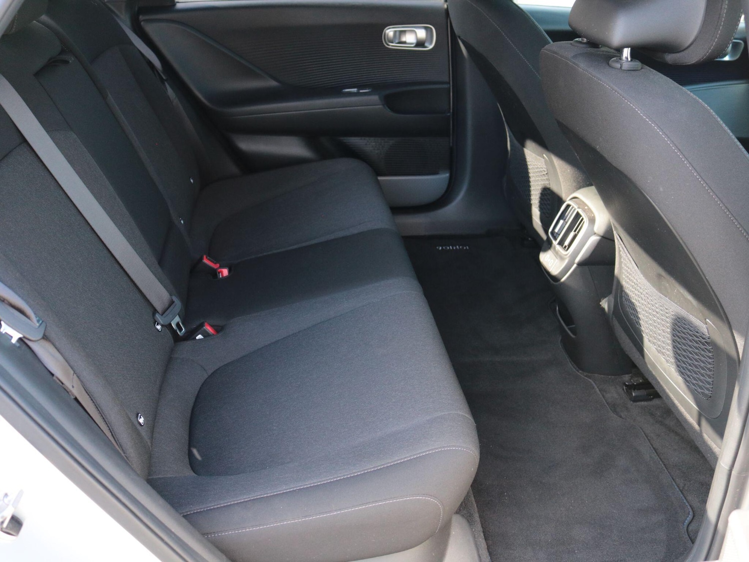 Used Hyundai IONIQ 6 2024 for sale - 77854067: Photo 28