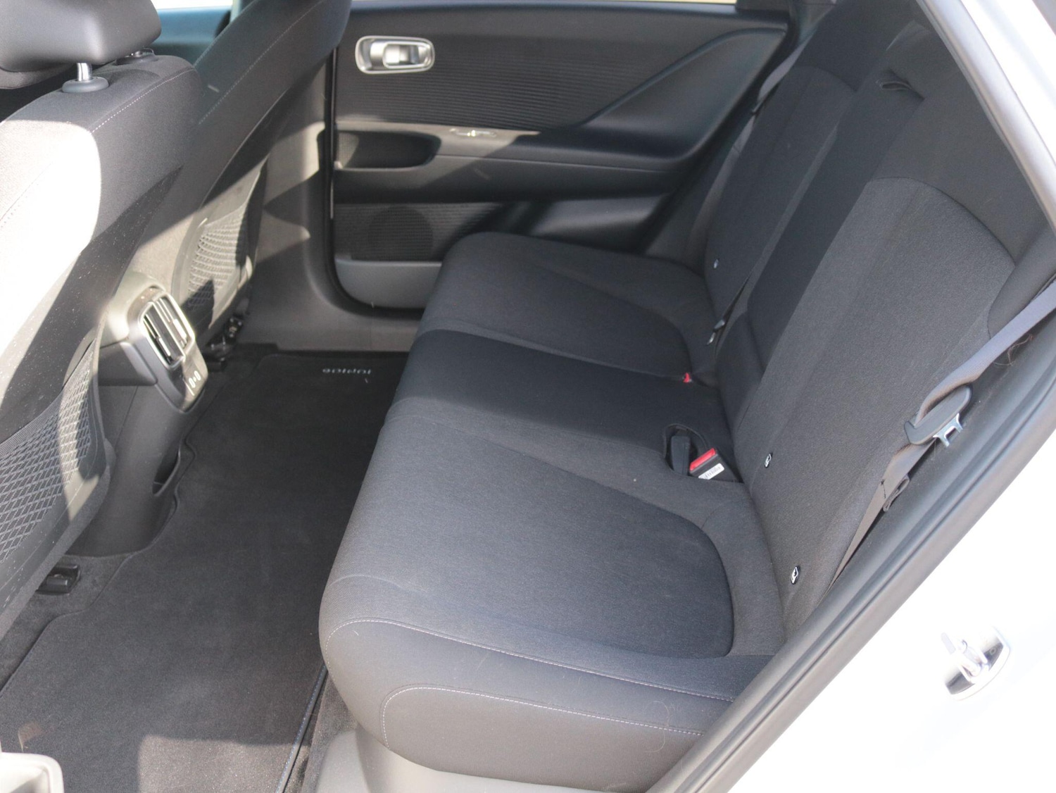Used Hyundai IONIQ 6 2024 for sale - 77854067: Photo 29