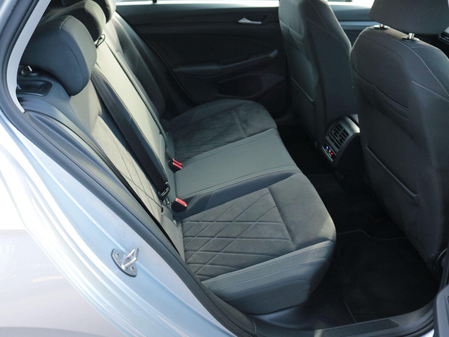 Used Volkswagen Golf 2024 for sale - 77682957: Photo 25