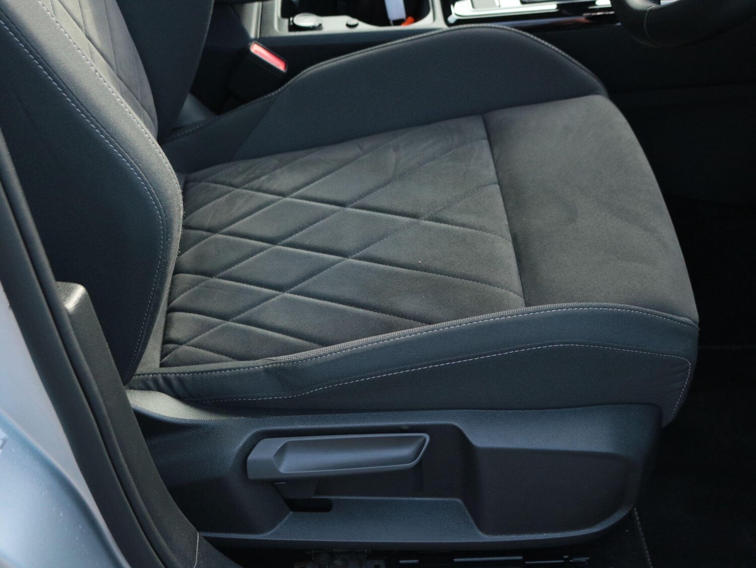 Used Volkswagen Golf 2024 for sale - 77682957: Photo 29