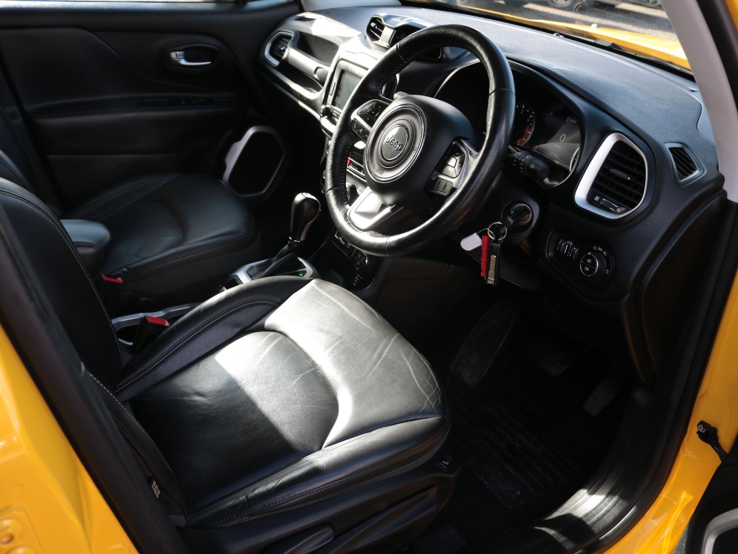 Used Jeep Renegade 2016 for sale - 76359995: Photo 13