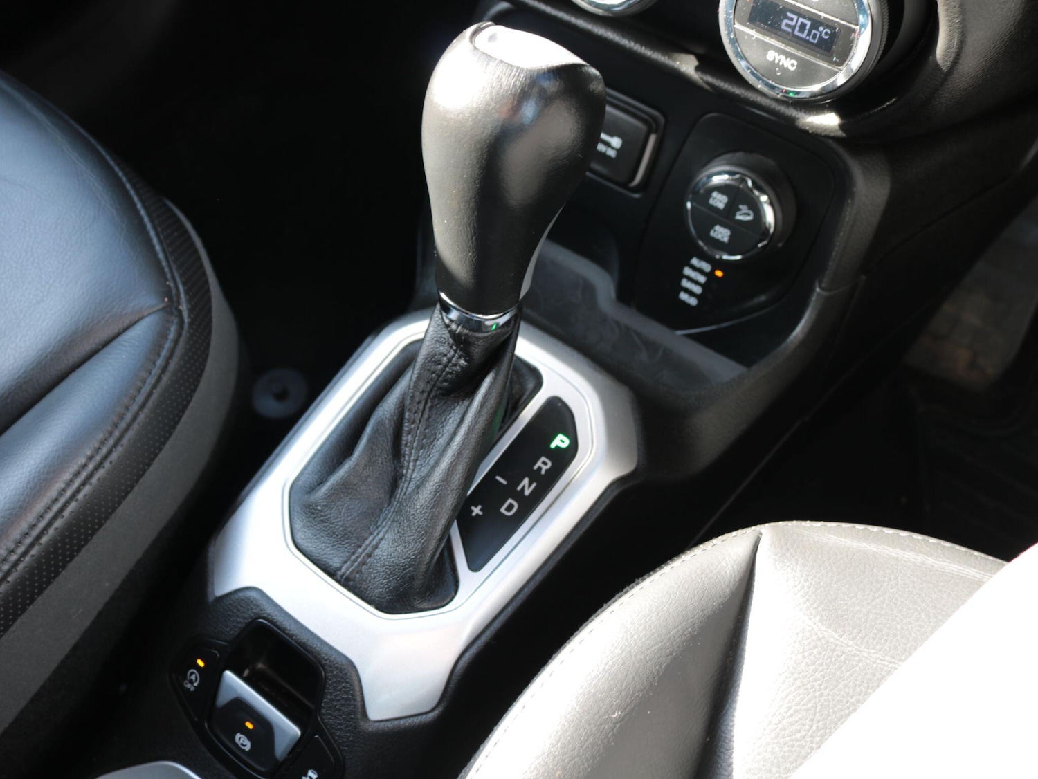 Used Jeep Renegade 2016 for sale - 76359995: Photo 23