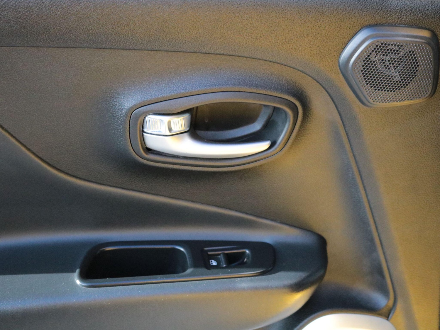 Used Jeep Renegade 2016 for sale - 76359995: Photo 27