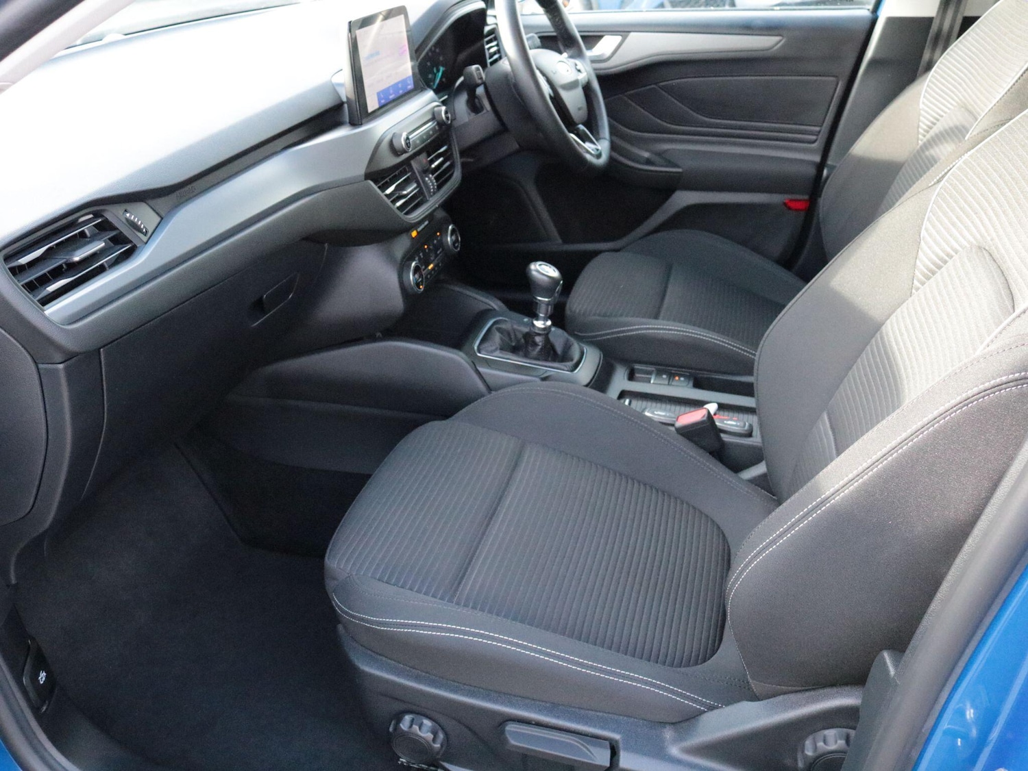 Used Ford Focus 2022 for sale - 76632864: Photo 15