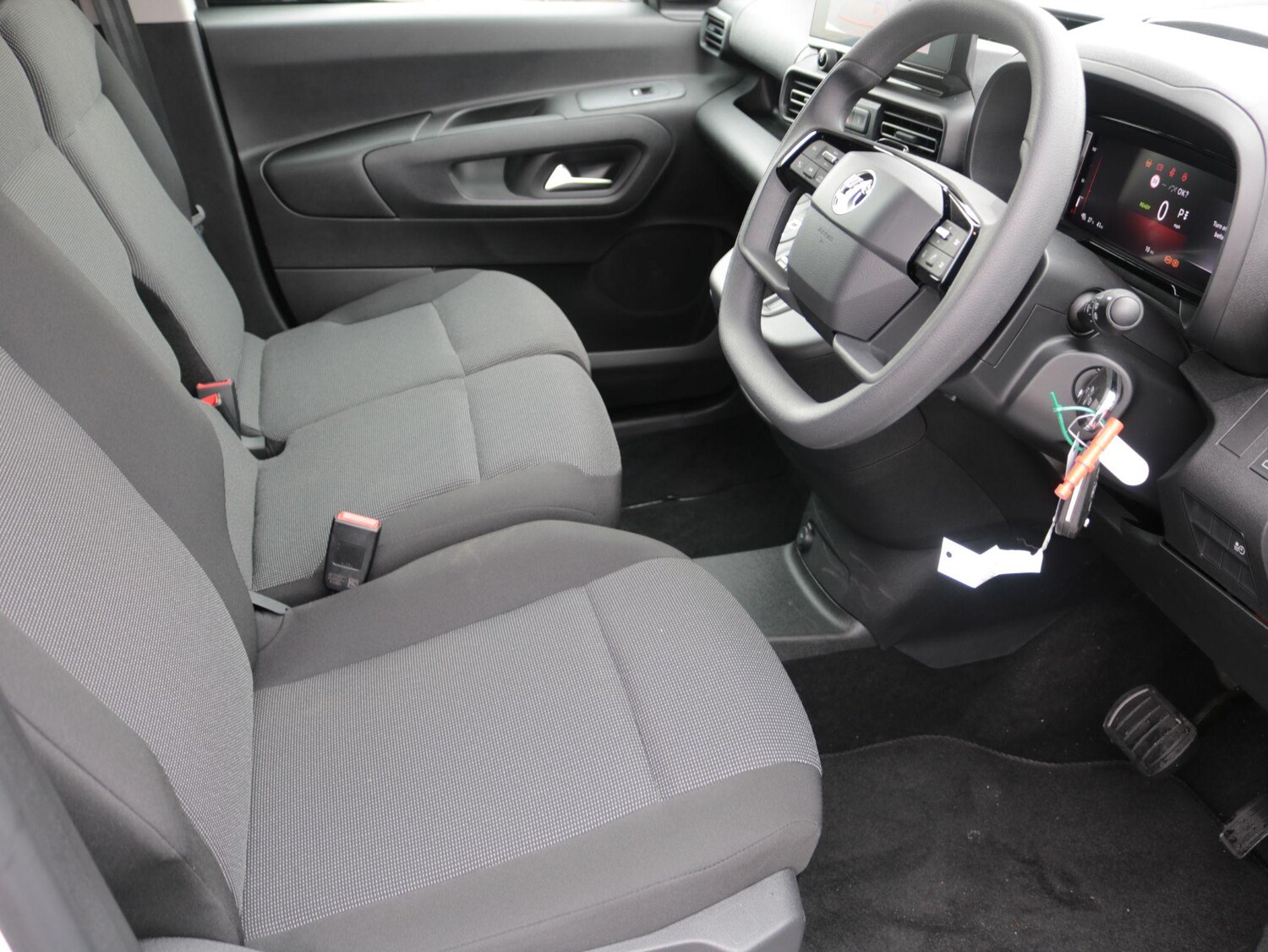 Used Vauxhall Combo Electric 2025 for sale - 75268015: Photo 11