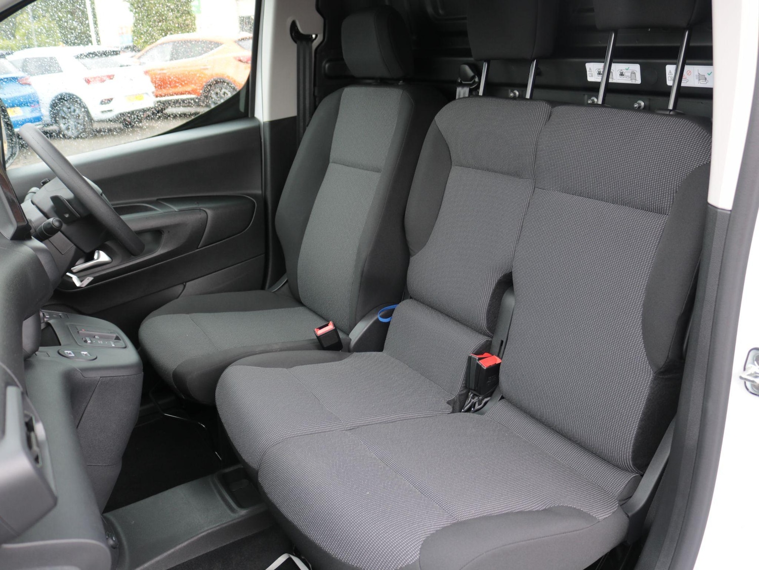 Used Vauxhall Combo Electric 2025 for sale - 75268015: Photo 13