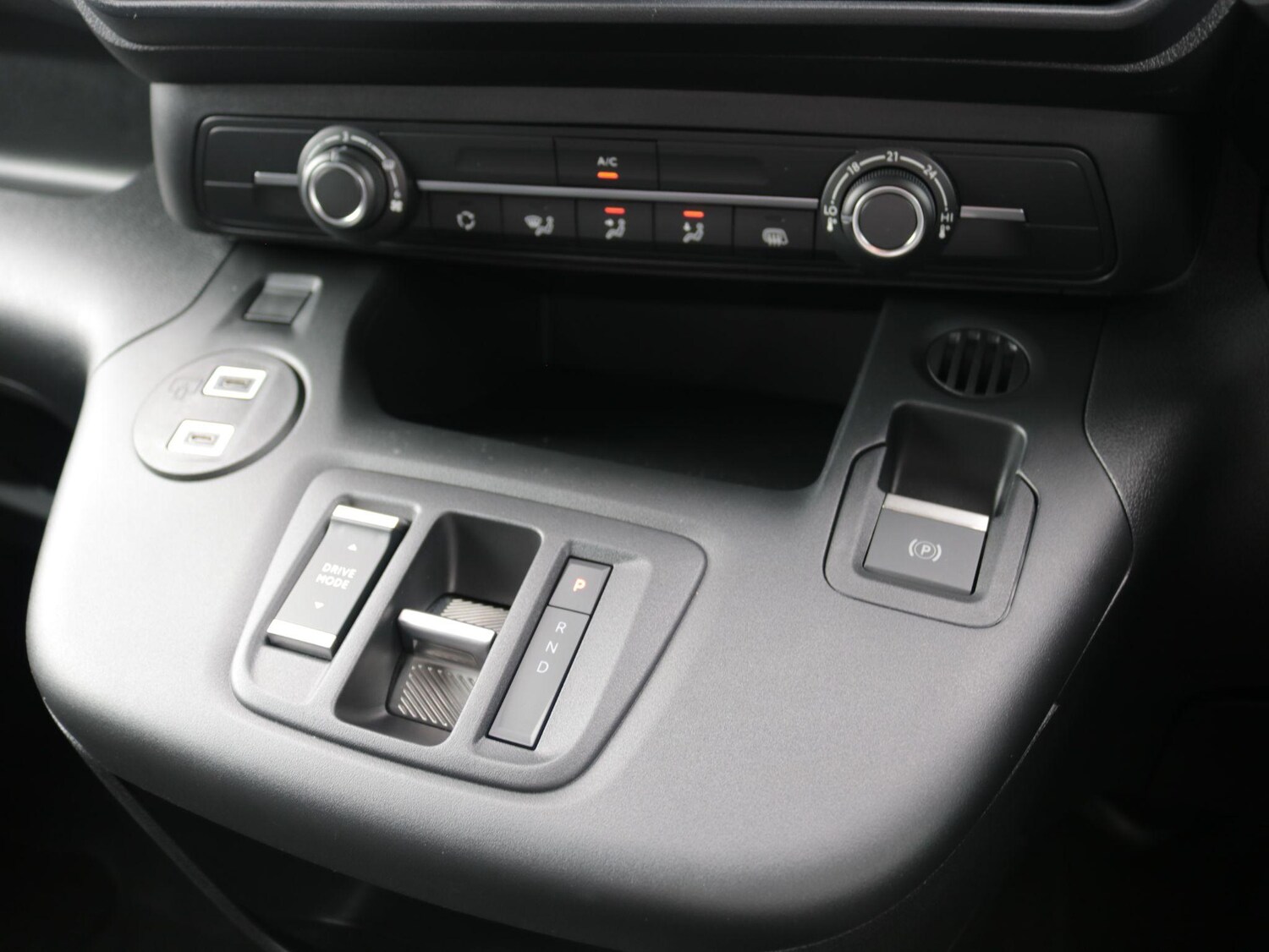 Used Vauxhall Combo Electric 2025 for sale - 75268015: Photo 20
